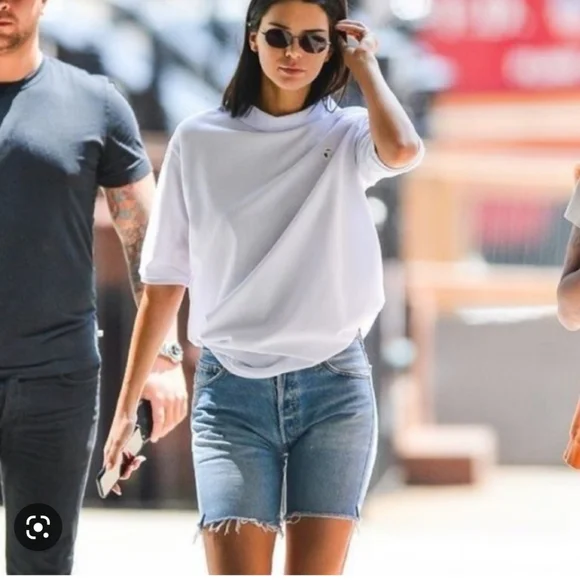 NWT Levi’s 90’s 501 Denim Blue Shorts - Picture 14 of 16